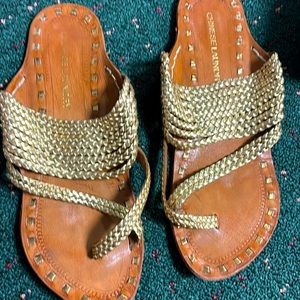 Woman’s slides size 10M